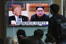 Trump pripravljen zapustiti pogovor s Kimom, če ne bo haska 