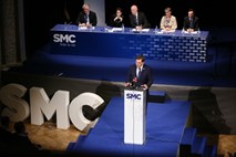 Naporen dan za SMC: dva izstopa in napovedano slovo