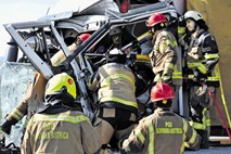 Štajerska avtocesta: pet tovornih vozil udeleženih v dve nesreči