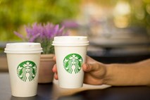 Nestle je za licenčno prodajo Starbucksovih proizvodov odštel 7,15 milijarde dolarjev 