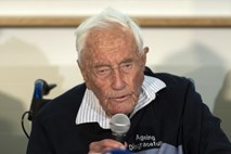 104-letni avstralski znanstvenik končal svoje življenje   
