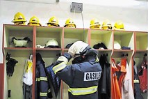Gasilci lani pogasili skoraj 800 požarov