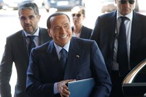 Berlusconi Salvinija pozval k odstopu od dogovora o oblikovanja vlade 