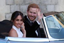 Britanska kraljeva družina se je po poroki zahvalila javnosti