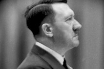 Konec teorij zarote: Hitler nedvomno umrl leta 1945 
