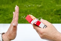 V Franciji drastičen upad kadilcev