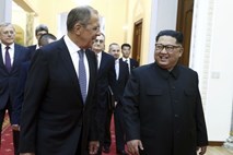 Ruski zunanji minister na obisku v Pjongjangu 