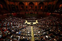 Zaupnico novi italijanski vladi potrdil še spodnji dom parlamenta 