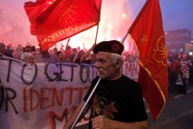 V Skopju tisoči proti sporazumu z Grčijo o imenu 