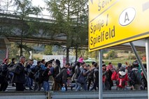 Avstrija po protestih iz Slovenije za en dan preložila vajo varovanja meje v Špilju 