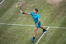 Federer premočan za Bedeneta