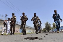 Afganistanski talibani v treh nočeh ubili več kot sto policistov in vojakov