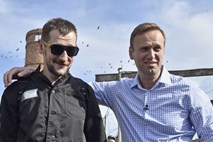 V Rusiji po prestani kazni iz zapora izpustili brata Navalnega