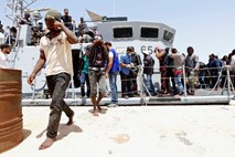 Uporniški general zavrnil prisotnost tujih sil za zajezitev migracij v Libiji