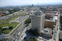 Telekom Slovenije v polletju s 40-odstotnim padcem dobička
