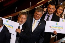 V Kolumbiji bivši gverilci Farca prvič v poslanskih klopeh