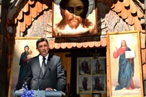 #foto Tradicionalna spominska slovesnost pri Ruski kapelici: Prizadevanje za trajen mir
