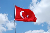 Turčija še vedno bojkotira »za otroke neprimerno« Evrovizijo