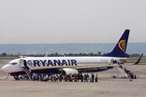  Ryanair v luči stavk v štirih državah odpovedal skoraj 400 letov