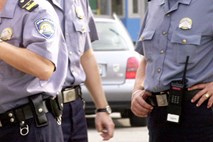 Na Hrvaškem policija s streli zaustavljala tihotapca migrantov