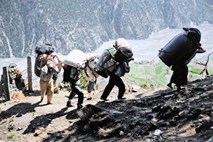 Slovenski alpinizem: Kot bi šel na Triglav peš iz Ljubljane