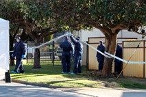 Avstralska policija v hiši odkrila več trupel 