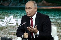 Rusa, ki sta po trditvah Londona z živčnim strupom napadla Skripala, bosta morda stopila pred medije, pravi Putin