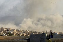 ZN: Iz sirskega Idliba v dveh tednih pobegnilo več kot 38.500 ljudi