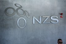 NZS zagotovila pol milijona za nogometno infrastrukturo