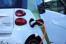 Nemčiji do leta 2020 ne bo uspelo doseči cilja milijon električnih avtomobilov
