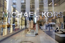 Michael Kors za 1,8 milijarde evrov prevzel Versace