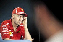 Vettel bo moral tvegati v Sočiju, Hamiltonu zadostuje varna vožnja 