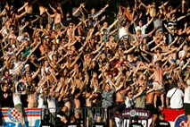 Hajduk zaradi navijaških izgredov na štirih domačih tekmah brez gledalcev 
