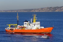 Aquarius v Marseillu, v Sredozemlju nove reševalne ladje nevladnikov