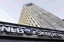 Spet tik pred privatizacijo največje slovenske banke