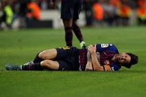Messi si je ob zmagi Barcelone zlomil roko