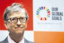 Bill Gates s kozarcem iztrebkov o revoluciji stranišč