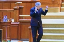 Podpredsednik romunskega parlamenta EU pokazal sredinec