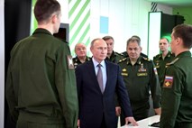 Britanski general: Rusija je večja grožnja od Islamske države in Al Kaide