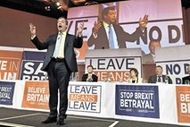 Brexitski referendumski spopad Therese May in Tonyja Blaira