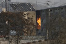 V večurnem napadu v Kabulu več kot 40 mrtvih 