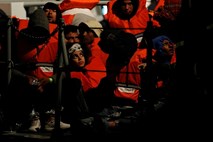ZN pozivajo sredozemske države k odprtju pristanišč za rešene migrante
