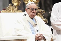 Papež govori o miru, podpira pa vojno