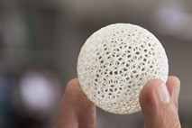 Slovenska izumiteljica patentirala inovativni volumetrični 3D-tisk