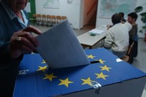 Evropske volitve: Sredinske stranke  po polžje in tipajoče do skupne liste