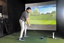 Indoor golf: Golf se igra  in tehnika se pili tudi pozimi
