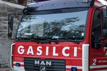 Požar vozila v okolici Ljubljane verjetno podtaknjen