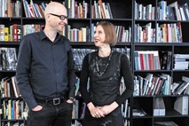 Aljoša Dekleva in Tina Gregorič, arhitekta in prejemnika nagrade Prešernovega sklada: Ni vseeno, kako razporediš sedeže v parlamentu
