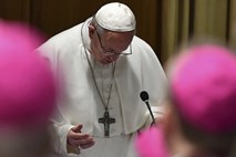 Konferenca, kot je v Vatikanu še ni bilo: Cerkev išče recept proti sistemskemu problemu spolnih zlorab