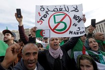 82-letni Abdelziz Bouteflika bi bil po petih letih molka petič alžirski predsednik